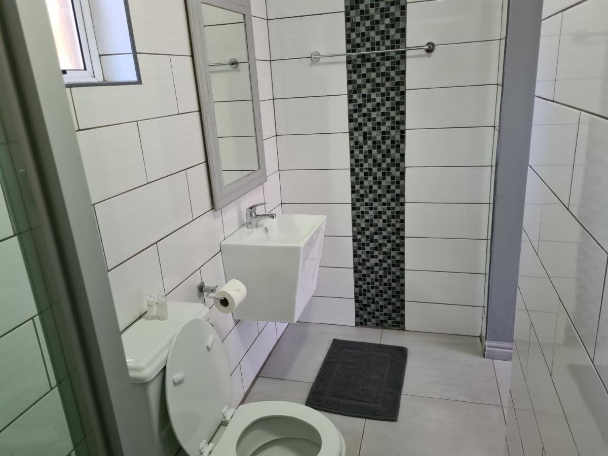 Berry Lane Guesthouse Kroonstad Buitenkant foto