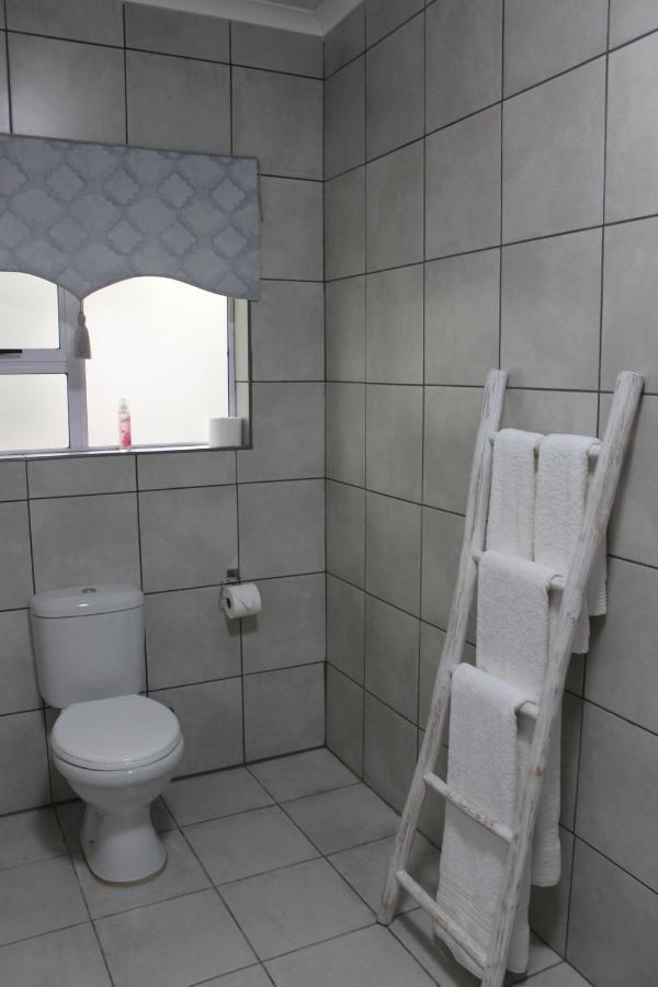 Berry Lane Guesthouse Kroonstad Buitenkant foto