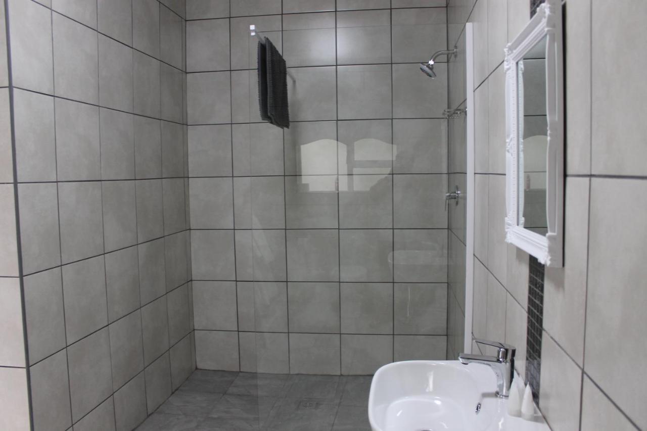 Berry Lane Guesthouse Kroonstad Buitenkant foto