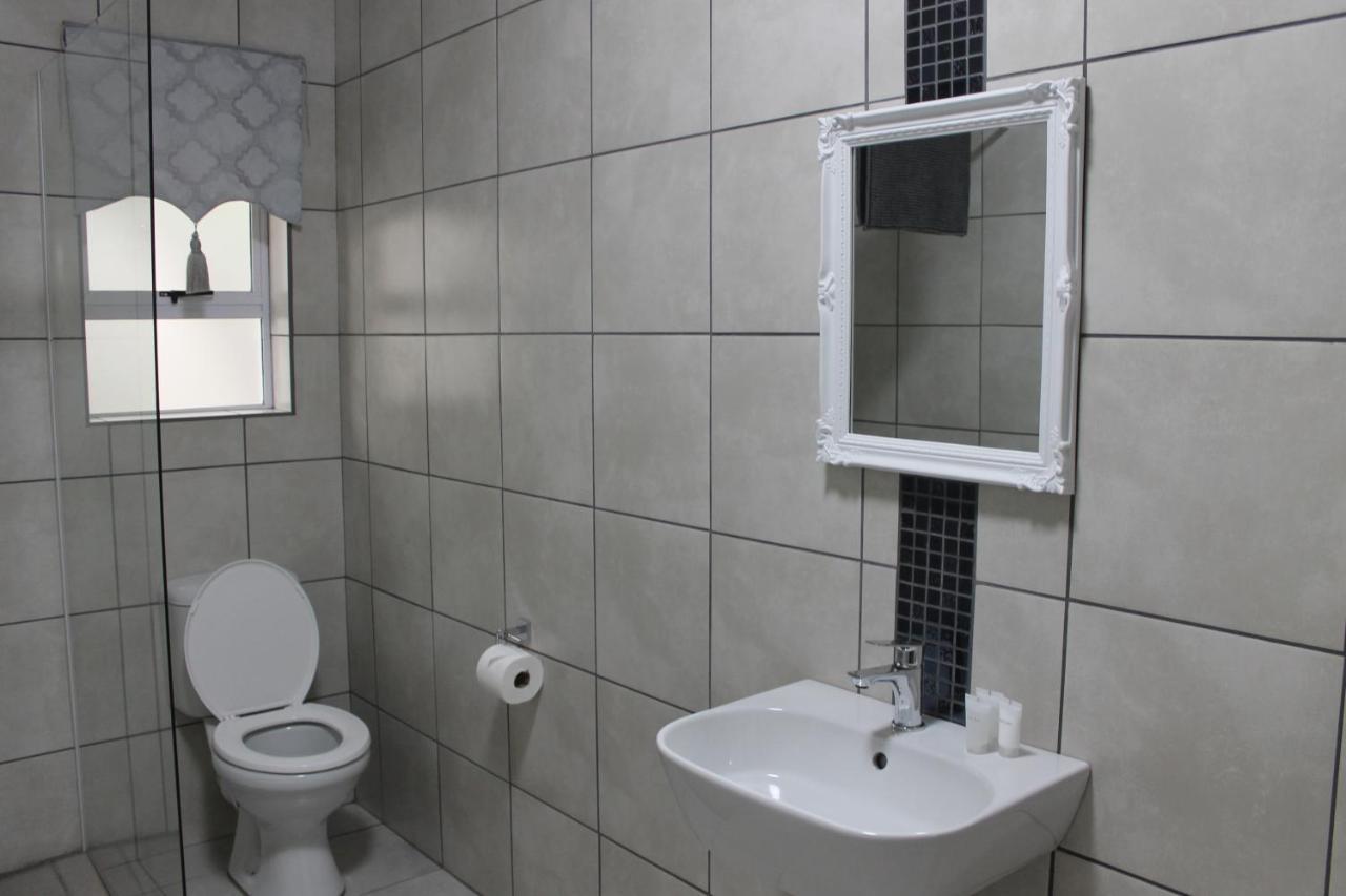 Berry Lane Guesthouse Kroonstad Buitenkant foto