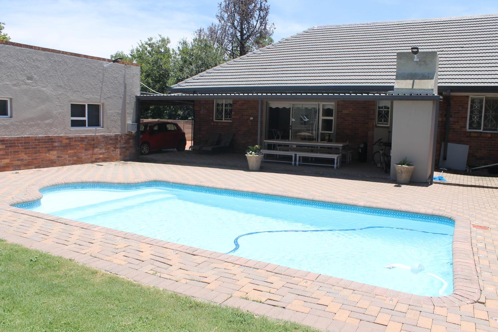 Berry Lane Guesthouse Kroonstad Buitenkant foto