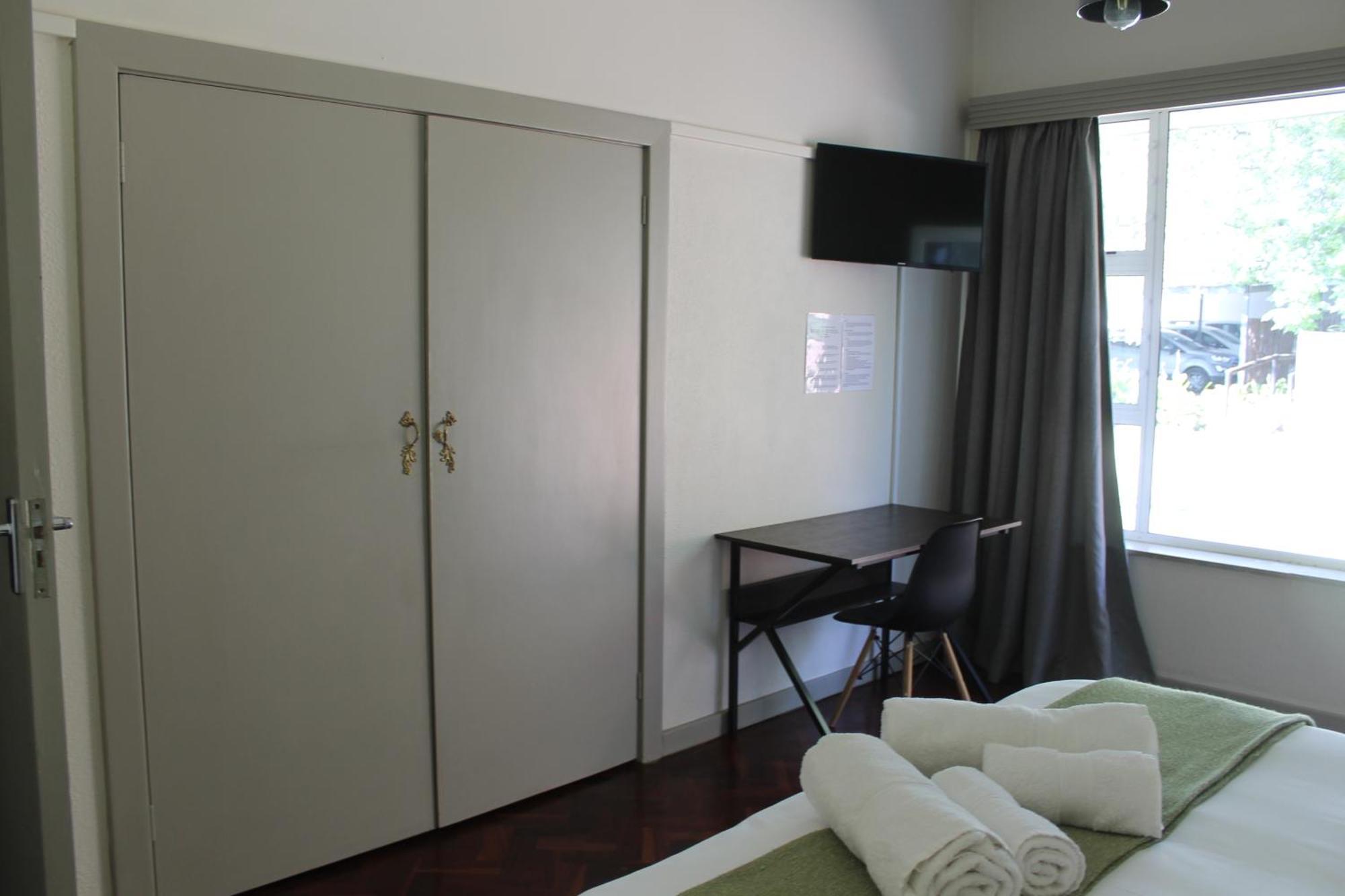 Berry Lane Guesthouse Kroonstad Buitenkant foto