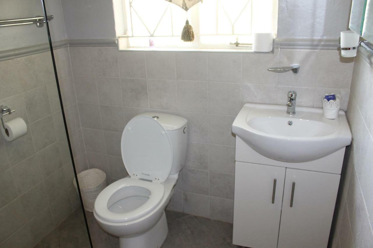 Berry Lane Guesthouse Kroonstad Buitenkant foto