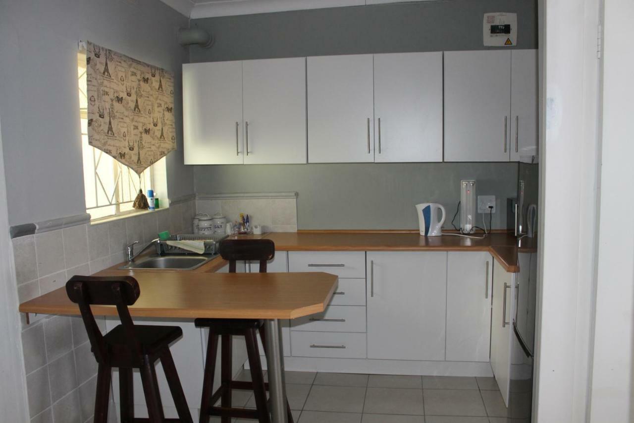 Berry Lane Guesthouse Kroonstad Buitenkant foto