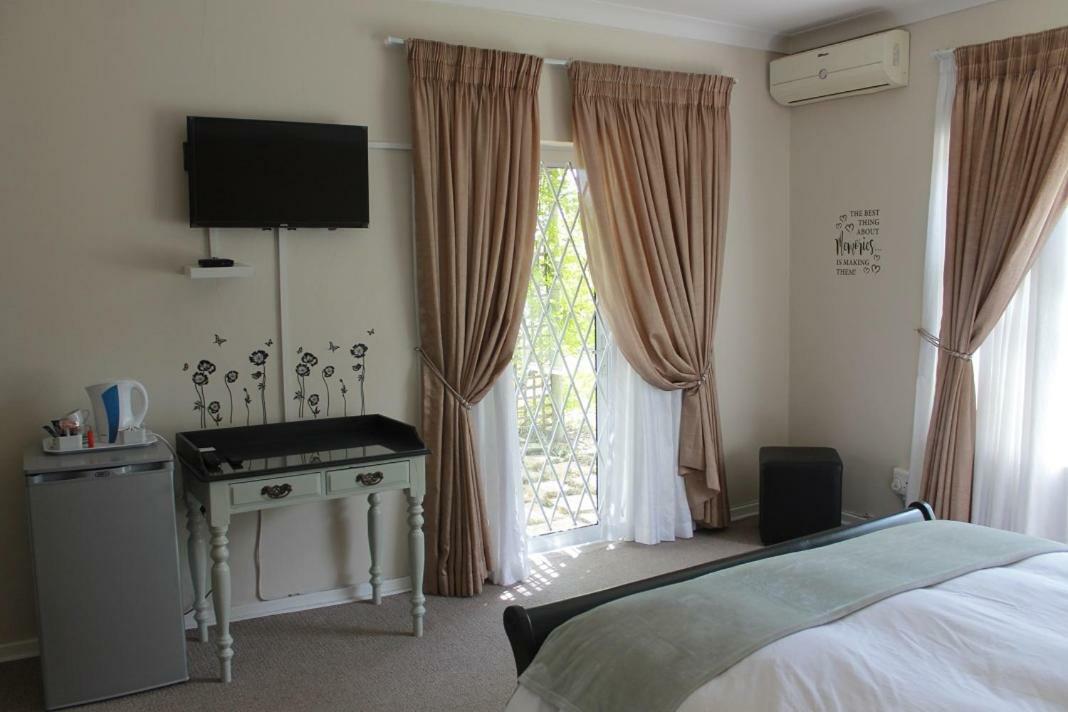 Berry Lane Guesthouse Kroonstad Buitenkant foto