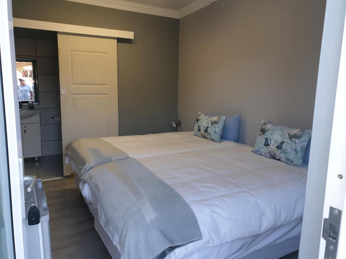 Berry Lane Guesthouse Kroonstad Buitenkant foto